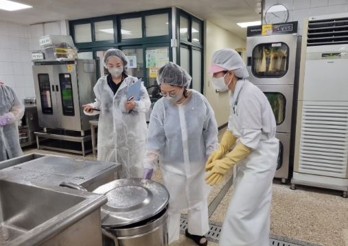 의정부교육지원청, 학교급식 위생·안전 특별점검 실시