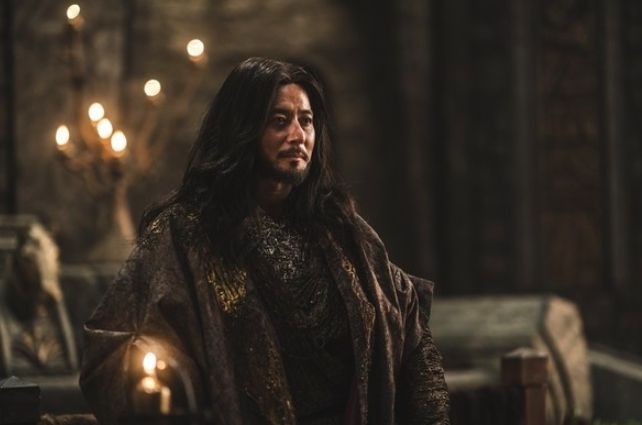 '아라문의 검' 광기 폭발 장동건