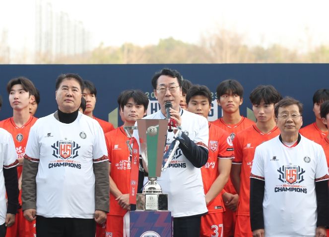 K3리그 챔피언 '화성FC' 우승 세레머니