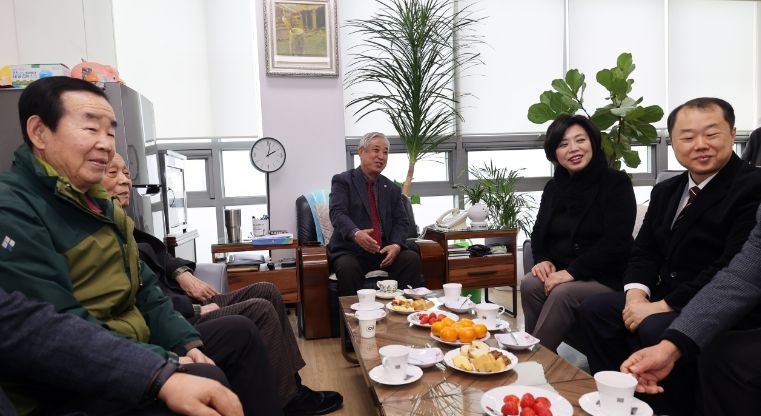 신계용 과천시장, 새해 맞아 소통 행보…관내 56개 기관‧단체 돌며 새해 인사