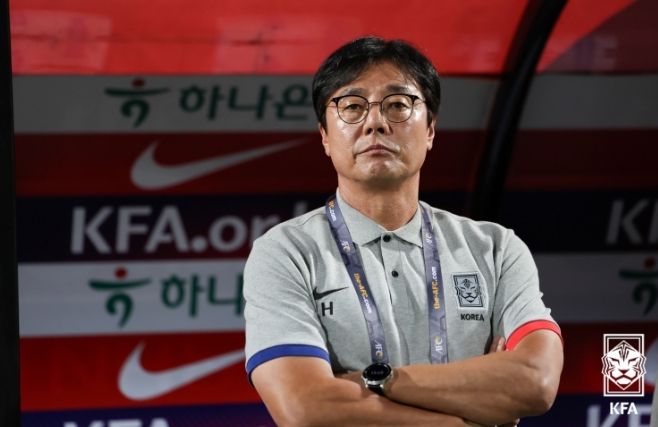황선홍 국가대표팀 임시감독