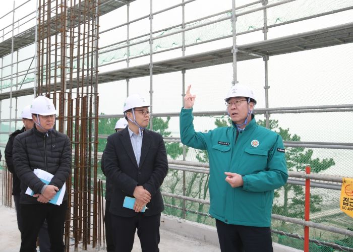 정명근 화성시장, 해빙기 안전사고 대비 건설현장 점검 나서