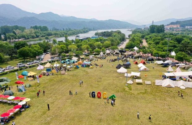 지난해 열린 자라섬대표축캠핑페어