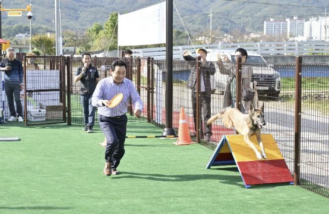 포천시는 지난 3월 문화체육관광부에서 주관하는 반려동물 친화관광도시 조성 공모사업에 선정됐다.
