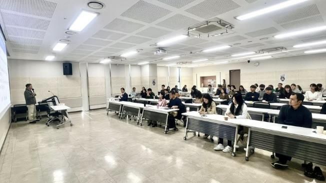 화성시, AI를 활용한 홍보 역량 강화 교육 실시... AI기술 선도적 활용에 앞장서