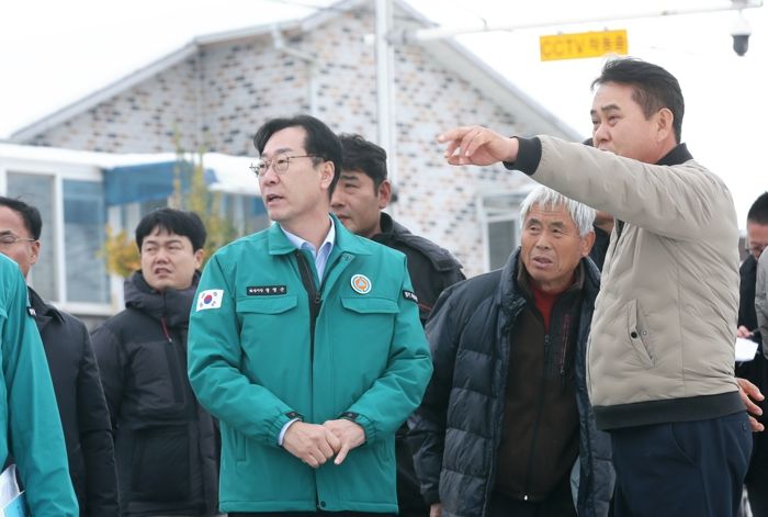 정명근 화성시장, 기록적인 폭설피해 현장점검에 나서