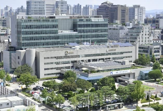 수원시청사