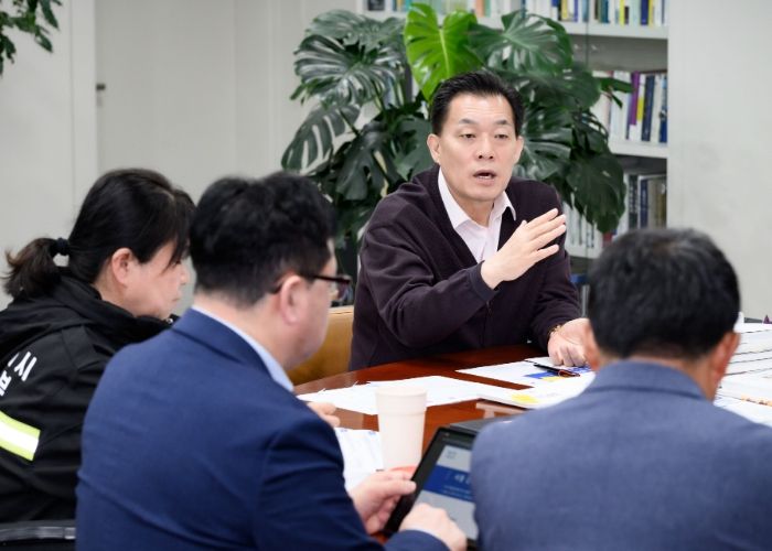 이재준 수원시장이 발언하고 있다.