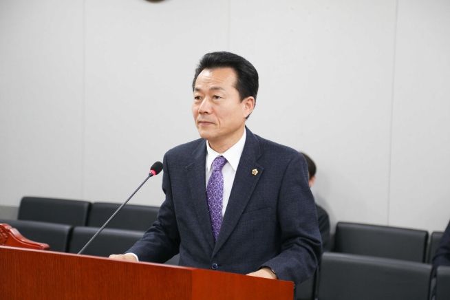 경기도의회 건설교통위원회 김성수 의원(더불어민주당, 안양1)