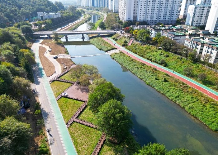 중랑천 발물쉼터